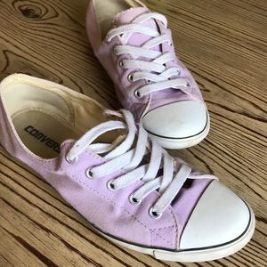 Dainty Converse All Stars
